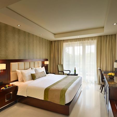 Hotel Acacia Goa Sinquerim Esterno foto