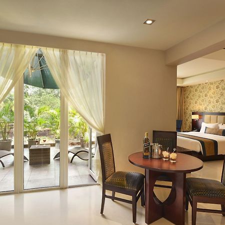 Hotel Acacia Goa Sinquerim Esterno foto