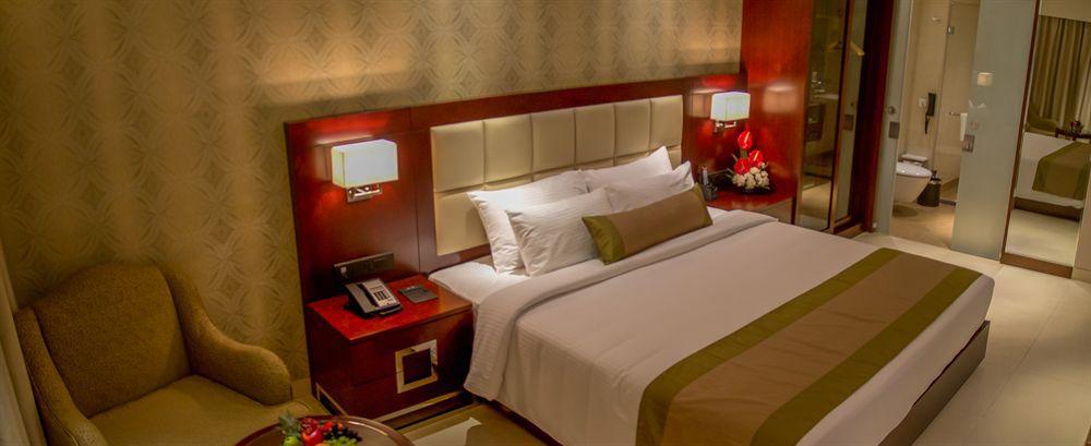 Hotel Acacia Goa Sinquerim Esterno foto