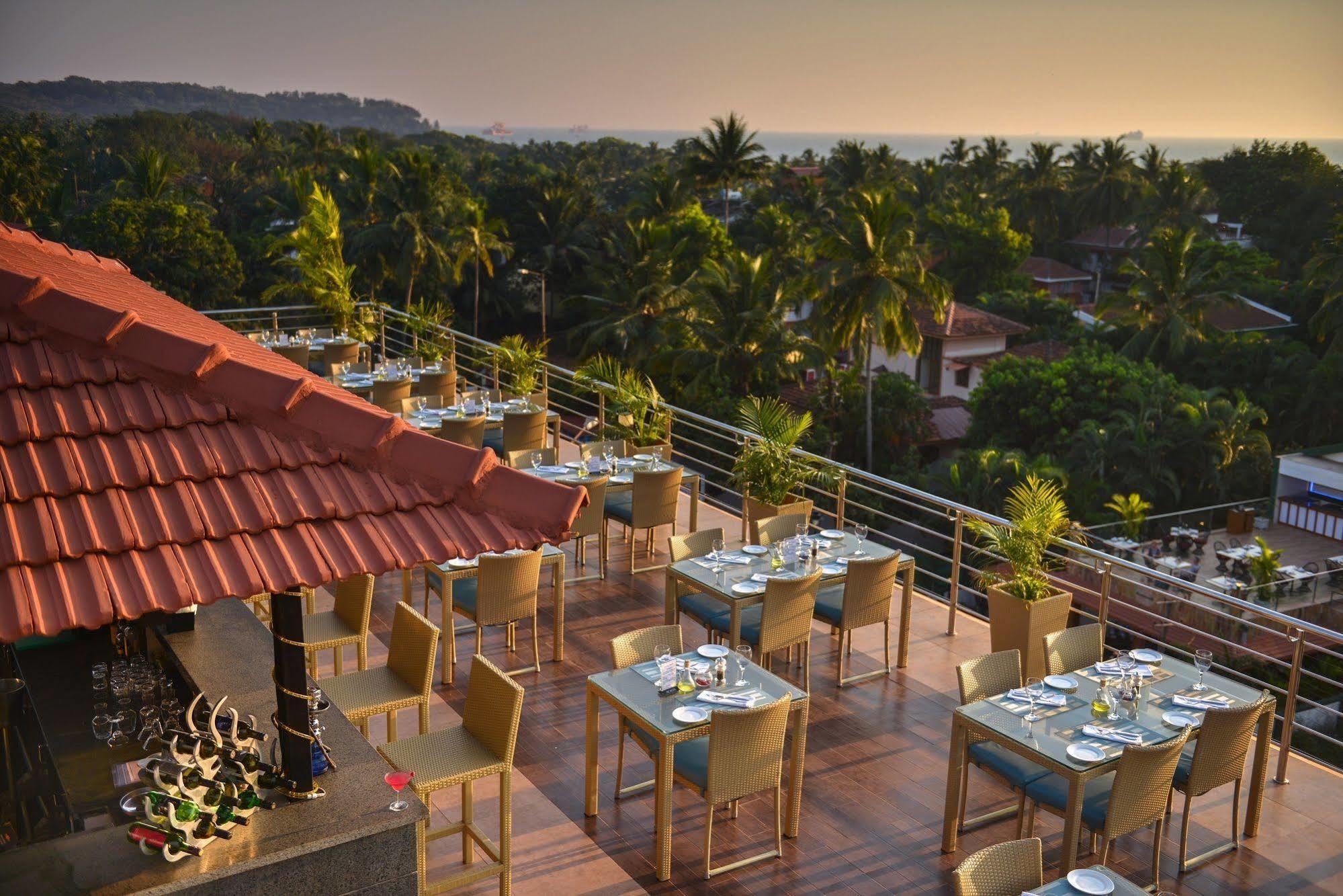 Hotel Acacia Goa Sinquerim Esterno foto