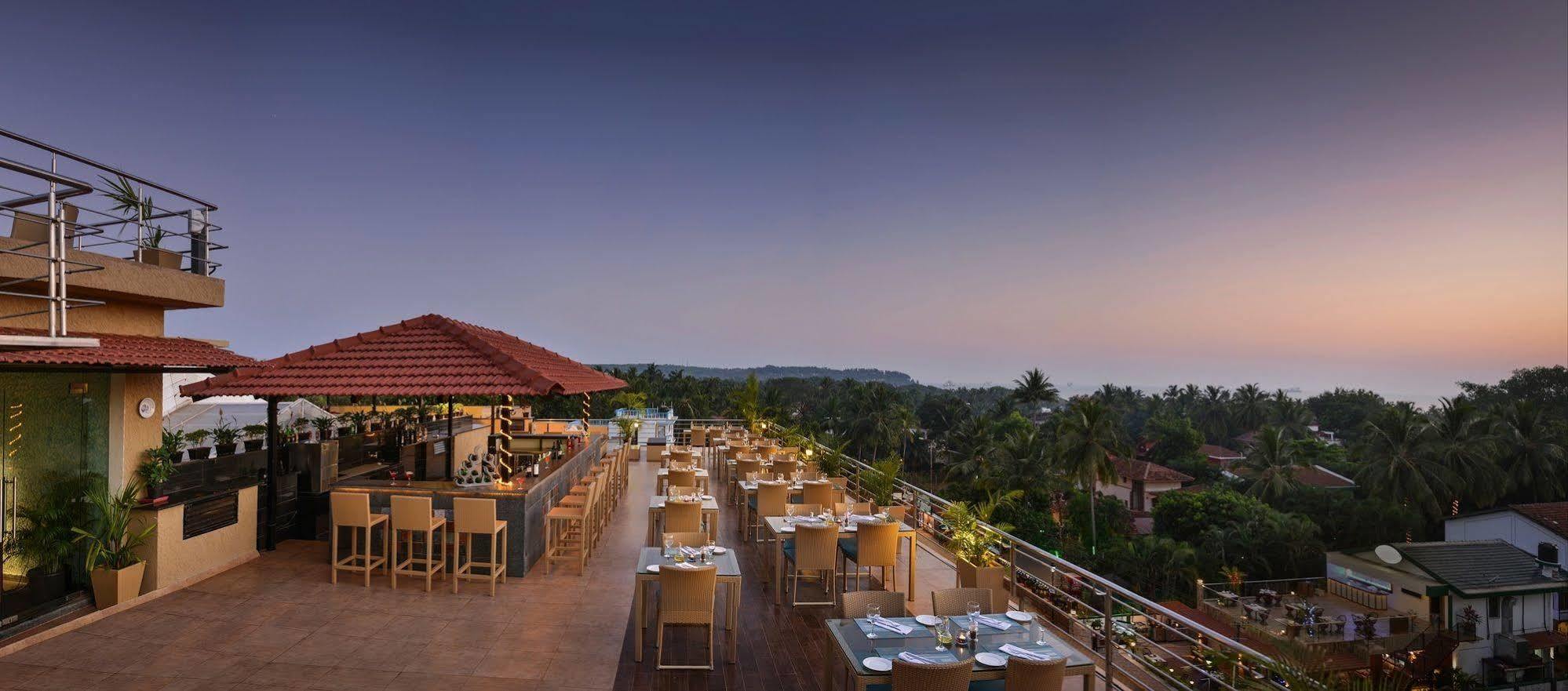 Hotel Acacia Goa Sinquerim Esterno foto